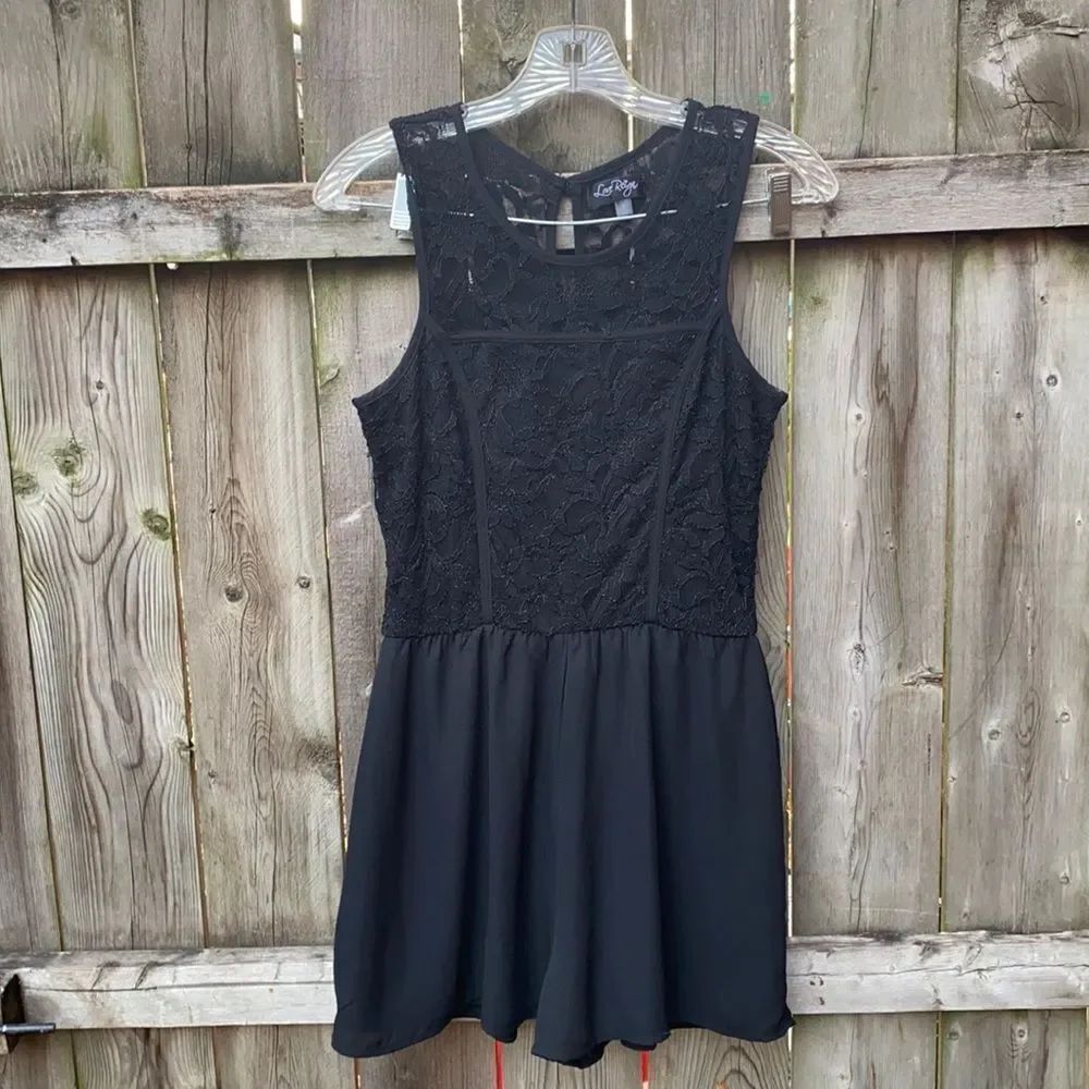 Love Reign Lace Romper sz. 5